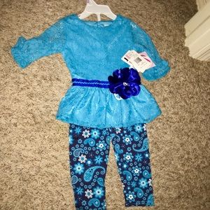 NWT 2 piece girls lacy outfit
